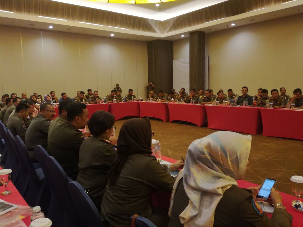 SatpolppPwk's tweet photo. @DediMulyadi71 @koes Menghadiri undangan menjadi peserta forum OPD Satpol pp sejawa barat bertempat di Hotel fave garut. https://t.co/4Lw3ytOIMP