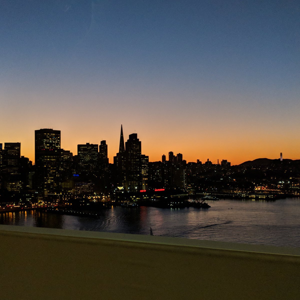 3 fun and knowledge-packed days at Developer Week whom I've been working with on their social media content and social media management. ✌️ #lovemyjob 

#california #siliconvalley #devweek2018 #startup #startups  #femalefounders