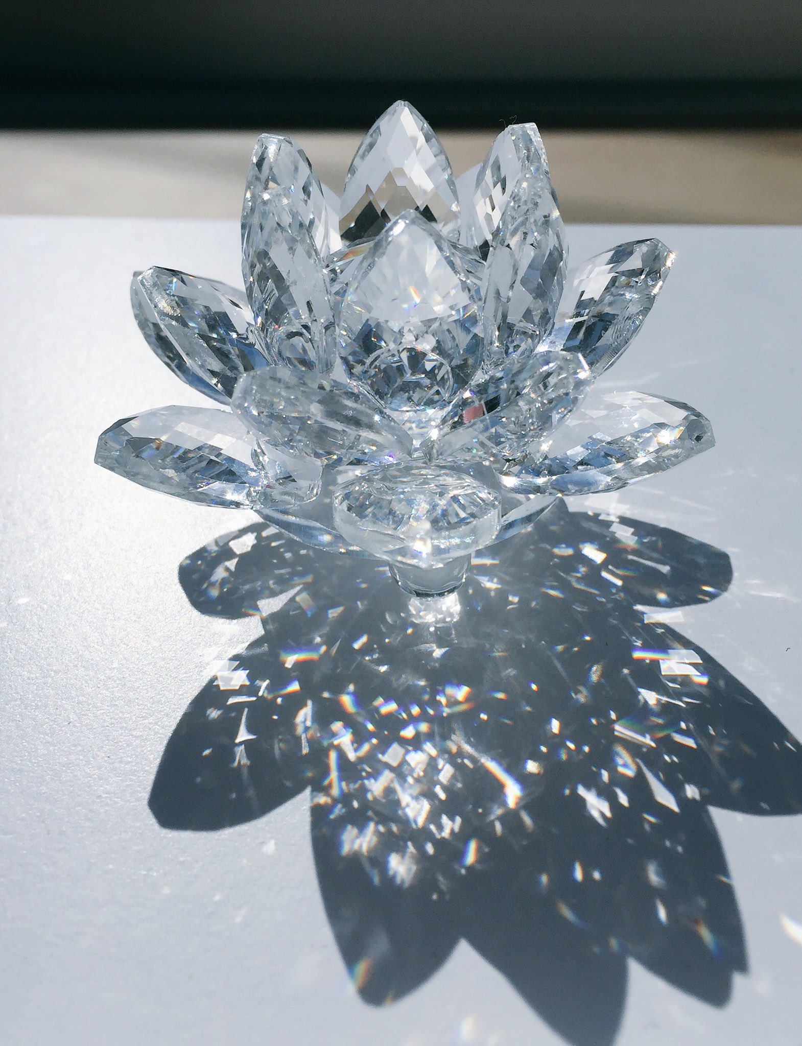 なみね Pa Twitter 幻の銀水晶 光の反射が美しい セーラームーン クリスタルガラス 幻の銀水晶 T Co V0plp6cp9s Twitter なみね Pa Twitter 幻の銀水晶 光の反射が美しい セーラームーン クリスタルガラス 幻の銀水晶 T Co V0plp6cp9s Twitter