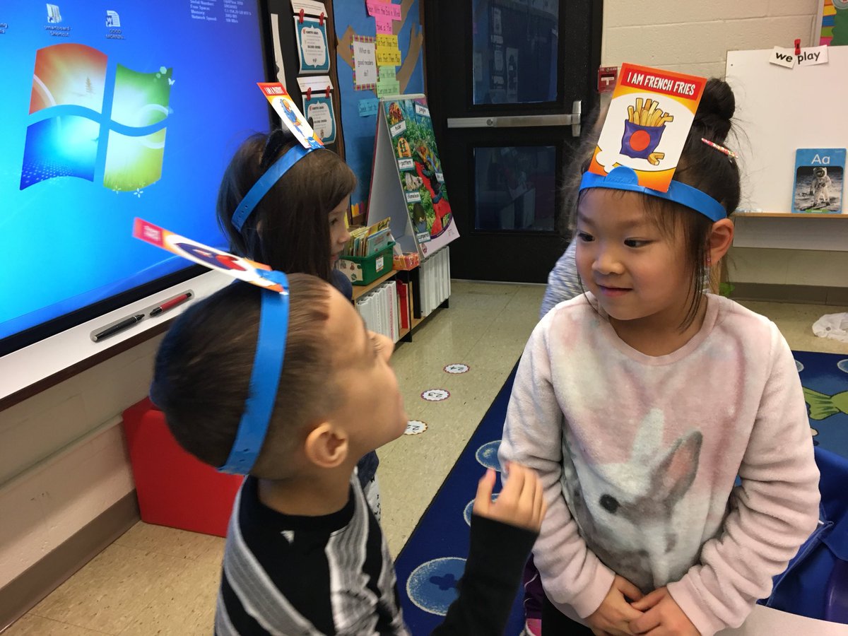 carolcollison1's tweet photo. Having fun playing ‘What Am I’ with classmates. #LHEpride #GSPD2018 https://t.co/s7YhT422x2