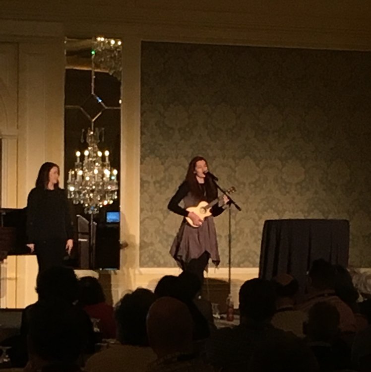 LEADHRAwards's tweet photo. Mandy Harvey performing here at #LEAD2018!! 🎸🎤 #aworldinspired https://t.co/grJRr12kBP