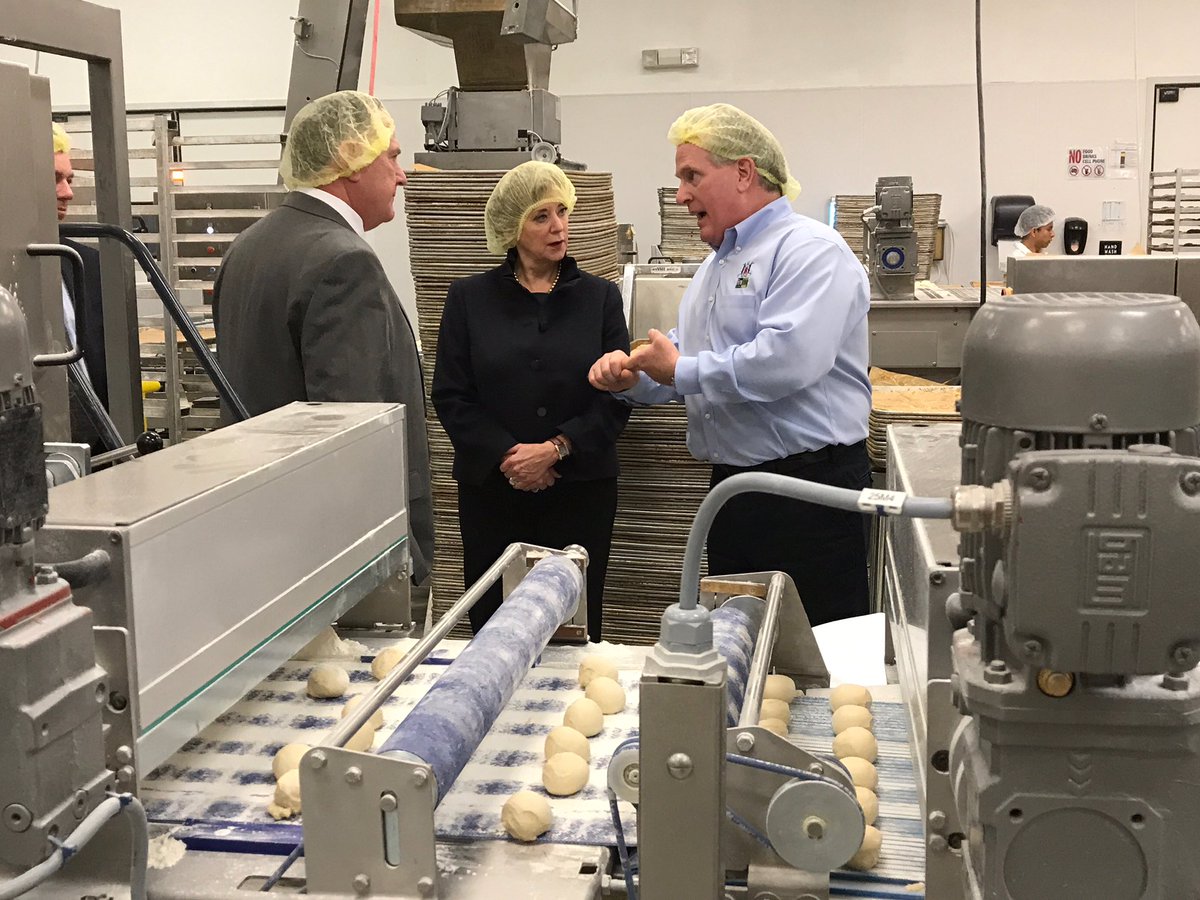 SBALinda's tweet photo. Our last stop of the Boston #SBAIgniteTour is @FirekingBaking. Owner Greg Acerra utilized an @SBAgov 504 loan to expand his #SmallBiz. https://t.co/lPWjaagyrS