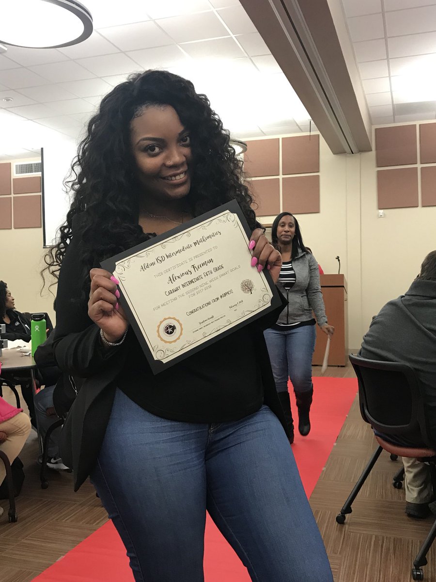 Helen Santiago tweet media