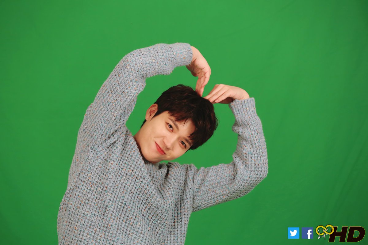 danicastorena1's tweet photo. #추운_겨울의_봄이_되어준_우현아_생일축하해  #Happy28thWoohyunDay  @wowwh   ¡생일 축하! 😍👏🌻💜I love you,Gracias por existir💕🎉You're the best!🎂👏 https://t.co/GYKHRwZkza