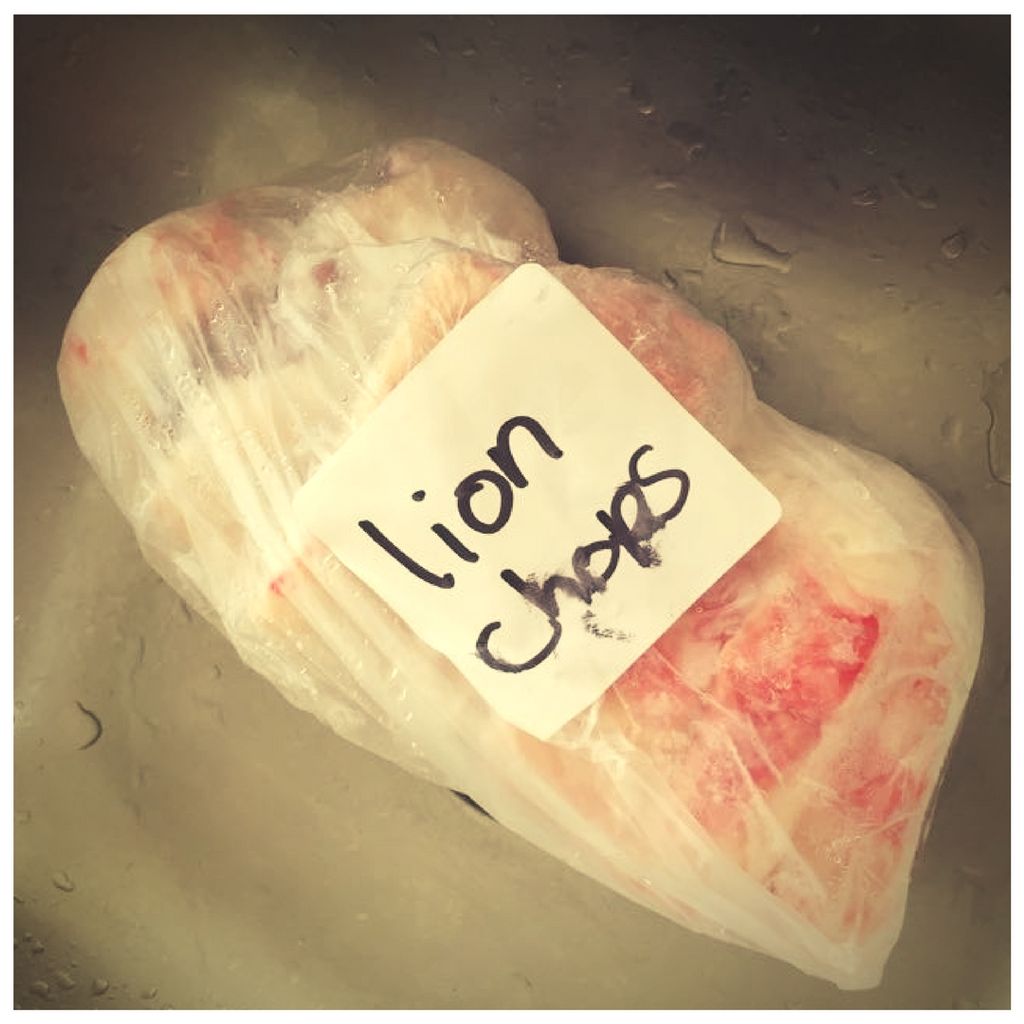 M_A_Shieldhouse's tweet photo. Tomorrow's dinner - tiger.

(But at least I know it's free range - thanks @queenstmeats!)

#queenstmeats #butcher #funny #meat #misspelling #carnivore https://t.co/8eZR3oM24b