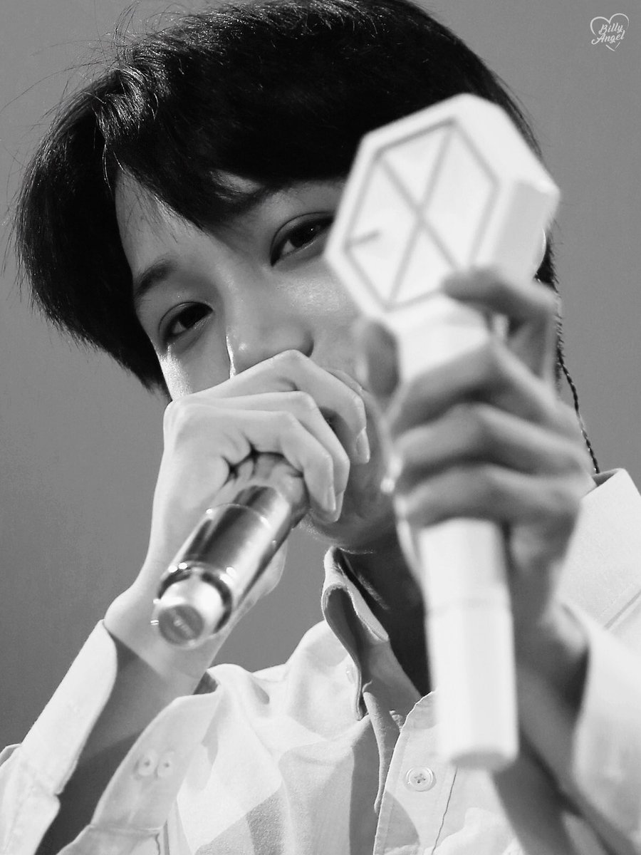 EXO GLOBAL tweet media