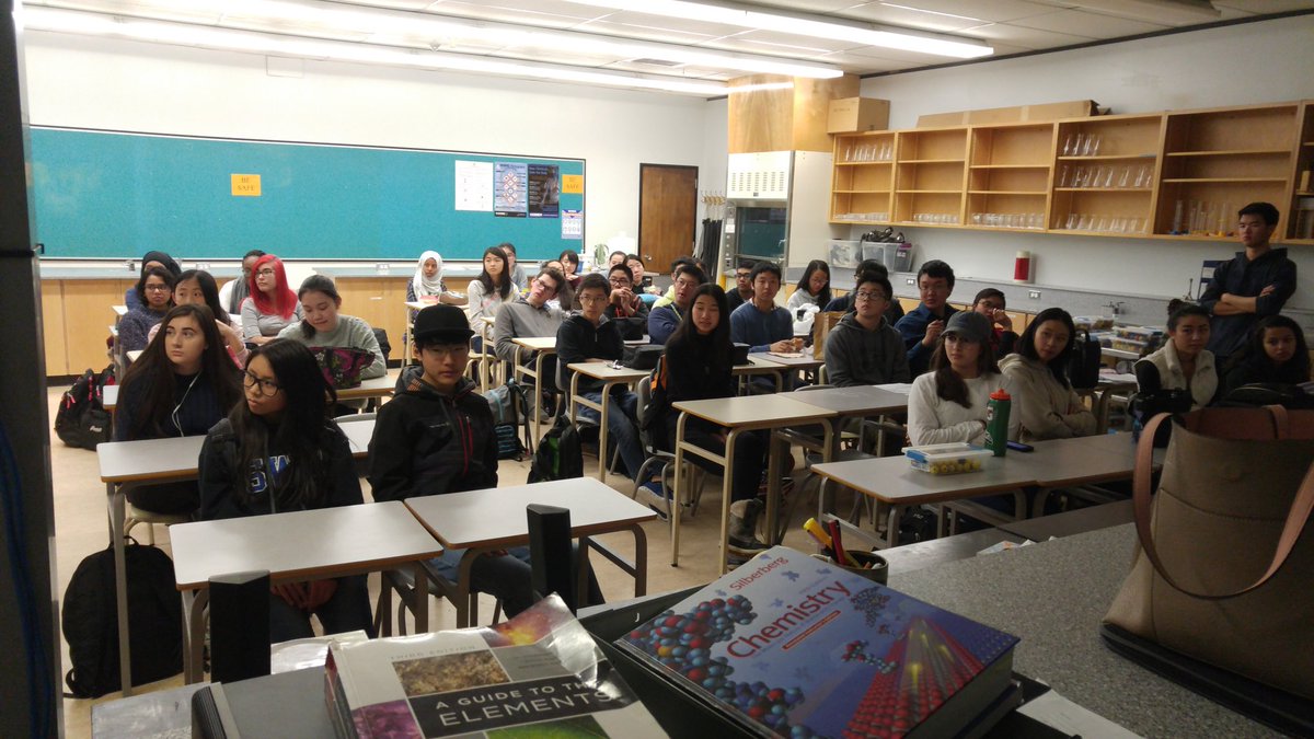 UNACGreenCorps's tweet photo. Had a wonderful time Winston Churchill HS with @DeepwaterFarms, learning about the benefits of Aquaponics and meeting enthusiastic youth ready to tackle environmental problems! #youthleadership #climateaction #greencalgary https://t.co/wFWPU42Nuo