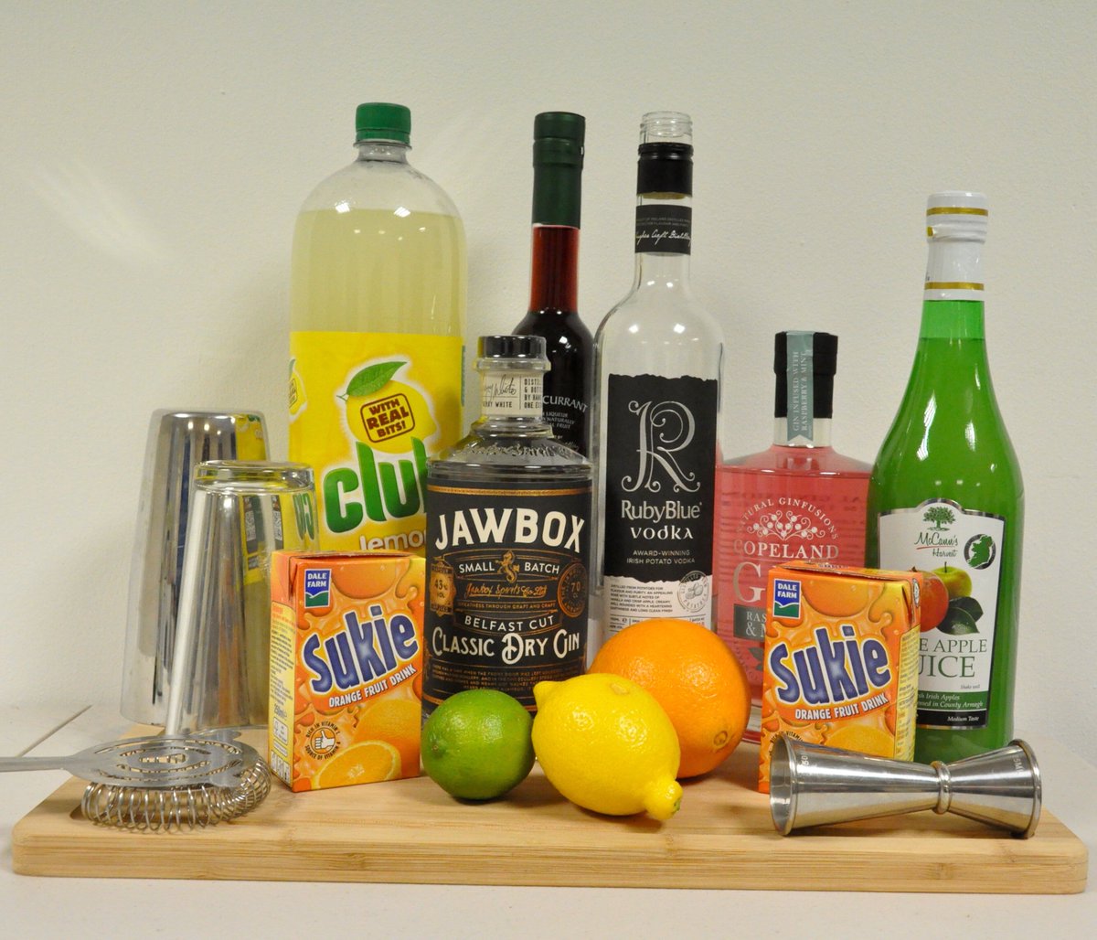 Win a "Taste of Northern Ireland" with this amazing prize from Nightcap Bartending and Events! - <a href="/BelfastNightcap/">Nightcap Bartending</a> 

💥New Local Cocktail Masterclass🍹 
RT and CLICK lovebelfast.co.uk/nightcap-barte…