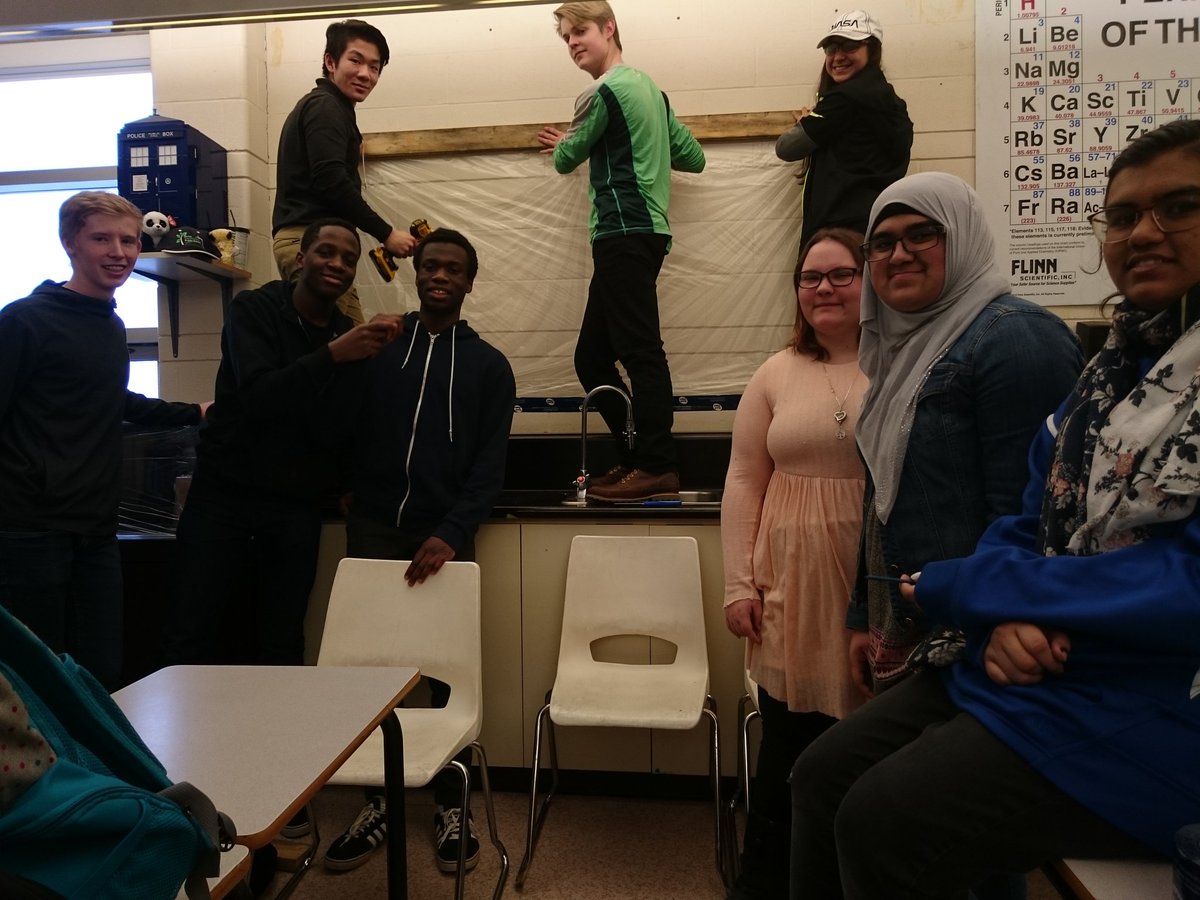 WestwoodGI's tweet photo. After a holiday and exam break hiatus, @WestwoodGI is back and beginning installation of the #livingwall for the big #BPAPlusForEnergy #aquaponics project! @MrDulku @WWHighSchool @FMPSD https://t.co/F3QIprzrNj