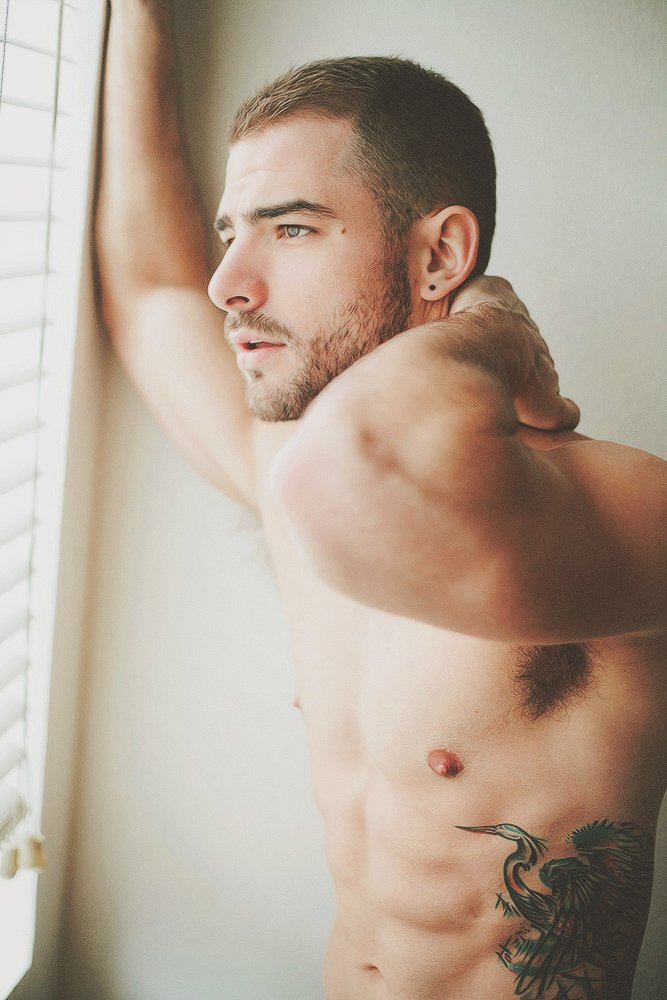 Drake16gf's tweet photo. #hotman #beardmustache https://t.co/HnSyz3QQAb