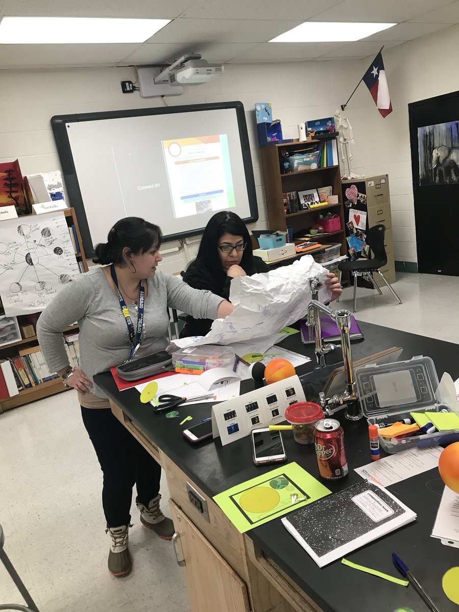 nicoleg_niet's tweet photo. What causes the lunar cycle?  #EISDScience #EISDScience #Tossaquestion https://t.co/5F0wBvLsYA
