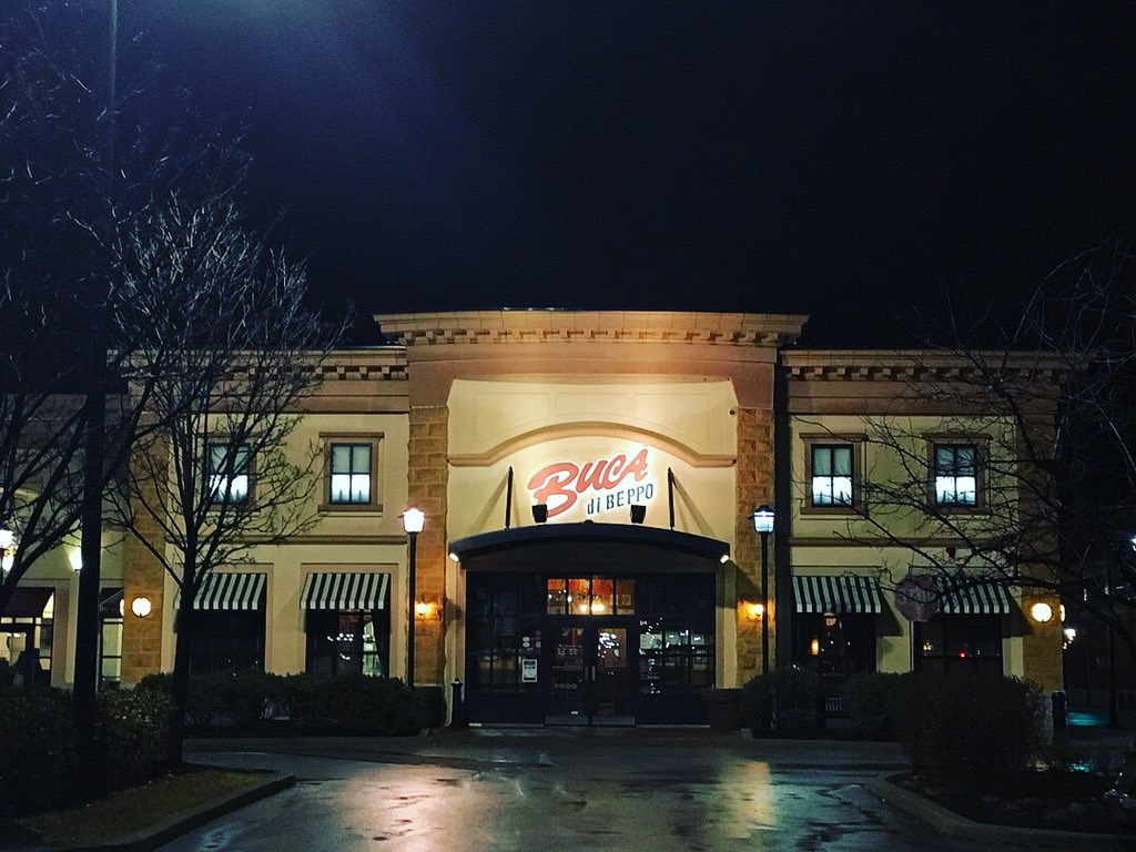 where2consume's tweet photo. Buca Di Beppo Pic 2: Buca Trio Platter (Fried Calamari, Fried Mozzarella, and Spicy Shrimp.) Pic 3: Fettuccine Alfredo. Pic 4: Veal Parmigiana. #where2consume #bucadibeppo #bucadibeppoexton #exton #pa #extonpa https://t.co/SsAEC16Pkj