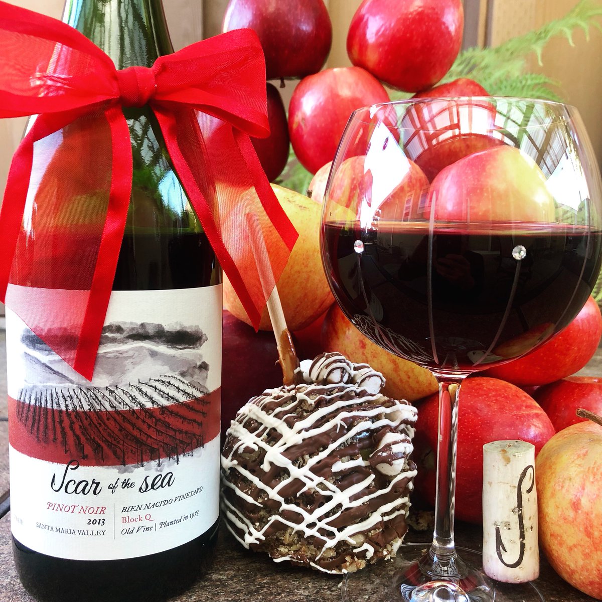 Dave Razzari (@_drazzari) on Twitter photo It’s an #applefest on #WineWednesday with pinot noir from Scar of the Sea and Bien Nacido Vineyard in Santa Maria Valley. Notes of red delicious apple, raspberry, lilacs and pencil lead. #PinkSociety <a href="/insatiablevine/">Z</a> <a href="/_LaineyBoggs_/">Lainey Boggs</a> <a href="/RedWineCats/">Misty</a> <a href="/alifeinwine/">A Life in Wine</a> It’s an #applefest on #WineWednesday with pinot noir from Scar of the Sea and Bien Nacido Vineyard in Santa Maria Valley. Notes of red delicious apple, raspberry, lilacs and pencil lead. #PinkSociety <a href="/insatiablevine/">Z</a> <a href="/_LaineyBoggs_/">Lainey Boggs</a> <a href="/RedWineCats/">Misty</a> <a href="/alifeinwine/">A Life in Wine</a>