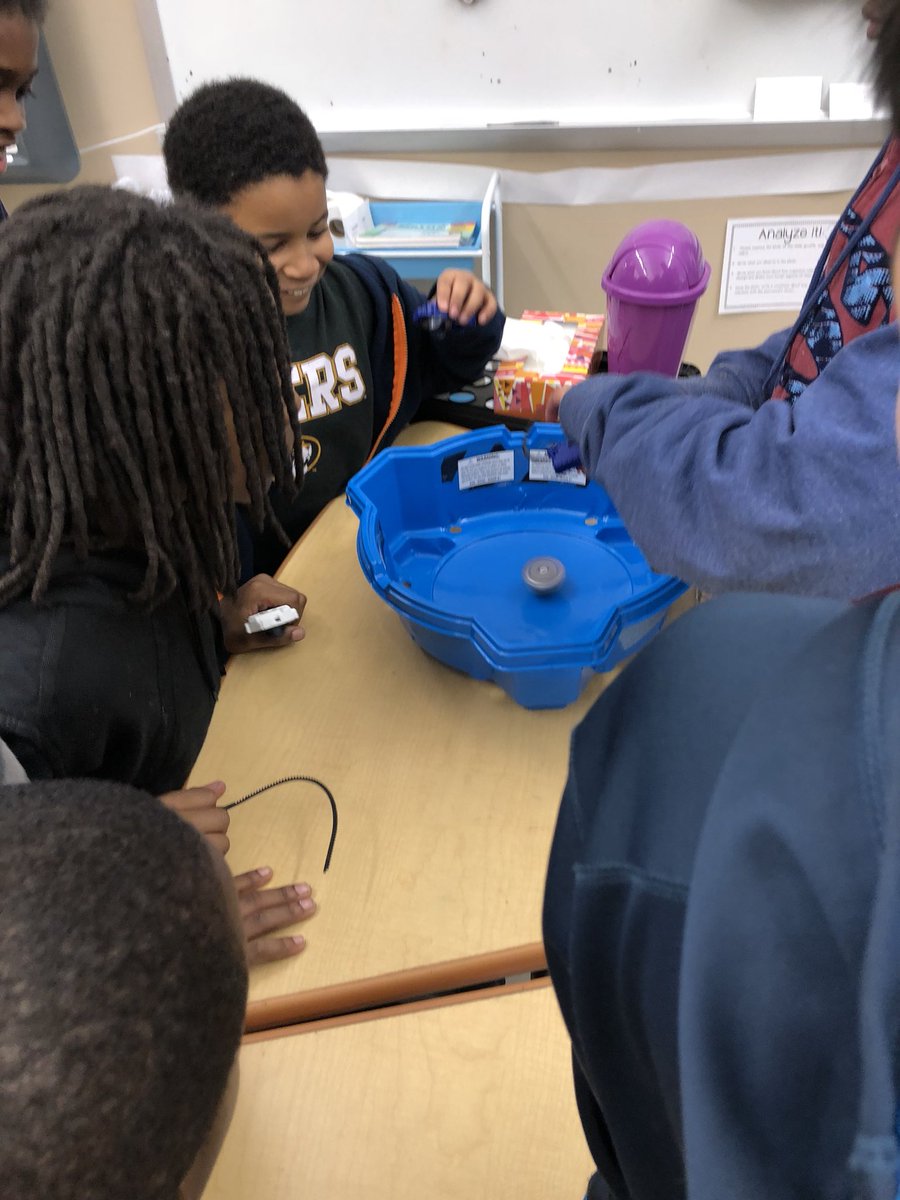 burcham_piccola's tweet photo. Global play day was a blast! My students brought in toys to play with this afternoon! They had card games, board games, LEGO’s, play dough, dolls, and bay blades! #180DaysofGreatness #TheFranklinDifference  @leighmragsdale https://t.co/Ee4605LVQG