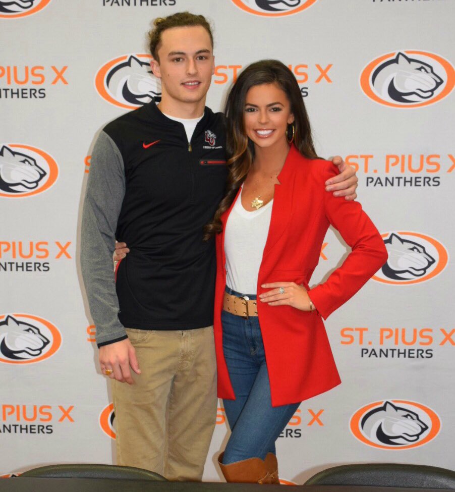 Congrats to my amazing brother @CAGED32X for signing with ...