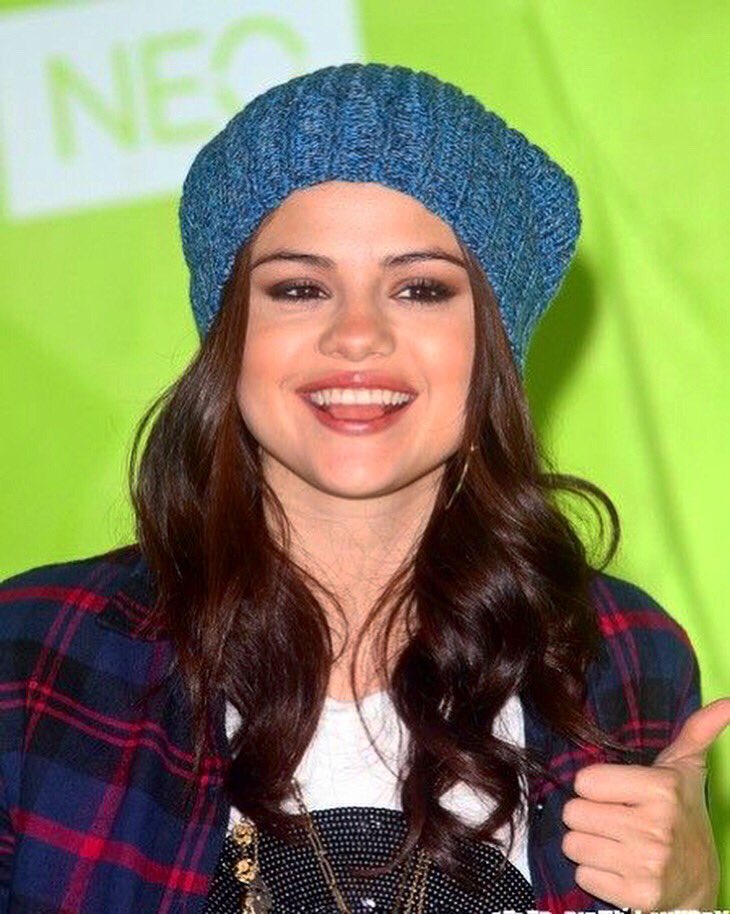Selonegomez's tweet photo. blessing your timeline❤️ https://t.co/dxiqDqUsOD