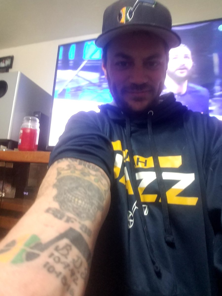 jupo_85's tweet image. Go @utahjazz lets get 7 in a row #TAKENOTE Rubio is ballin!!!! #layups #LESOLSONIT #JAZZTAT #DEDICATION
