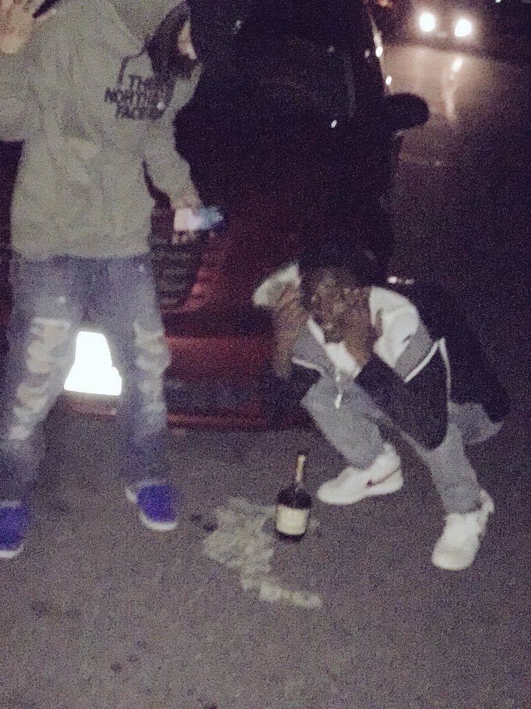 S3Huncho's tweet photo. FREE GANG ! @tresoulfly https://t.co/mFgyOawcAp
