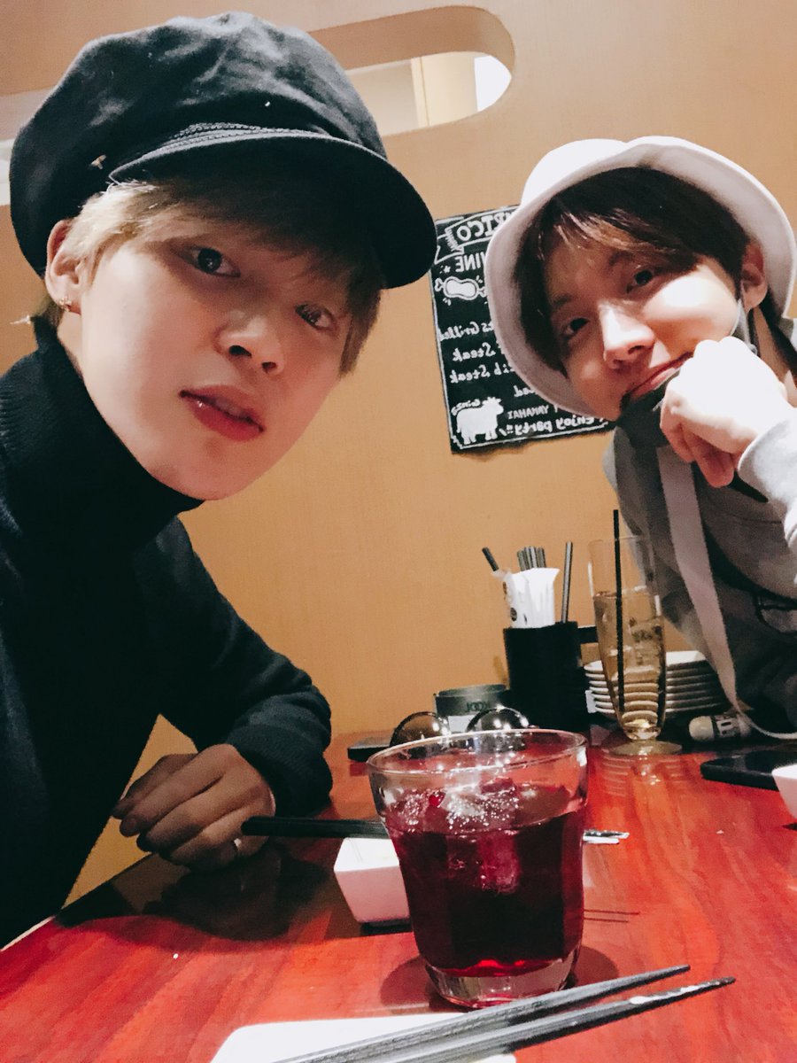 btsaestethic's tweet photo. Jihope • Hopemin 💕 https://t.co/uLRnbLBdDz