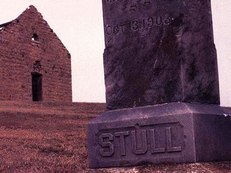 amhaunted's tweet photo. Stairway to Satan located in Kansas' #StullCemetery https://t.co/aaTFB7cJ4l @lineupweekly https://t.co/9ybmuXHBEG