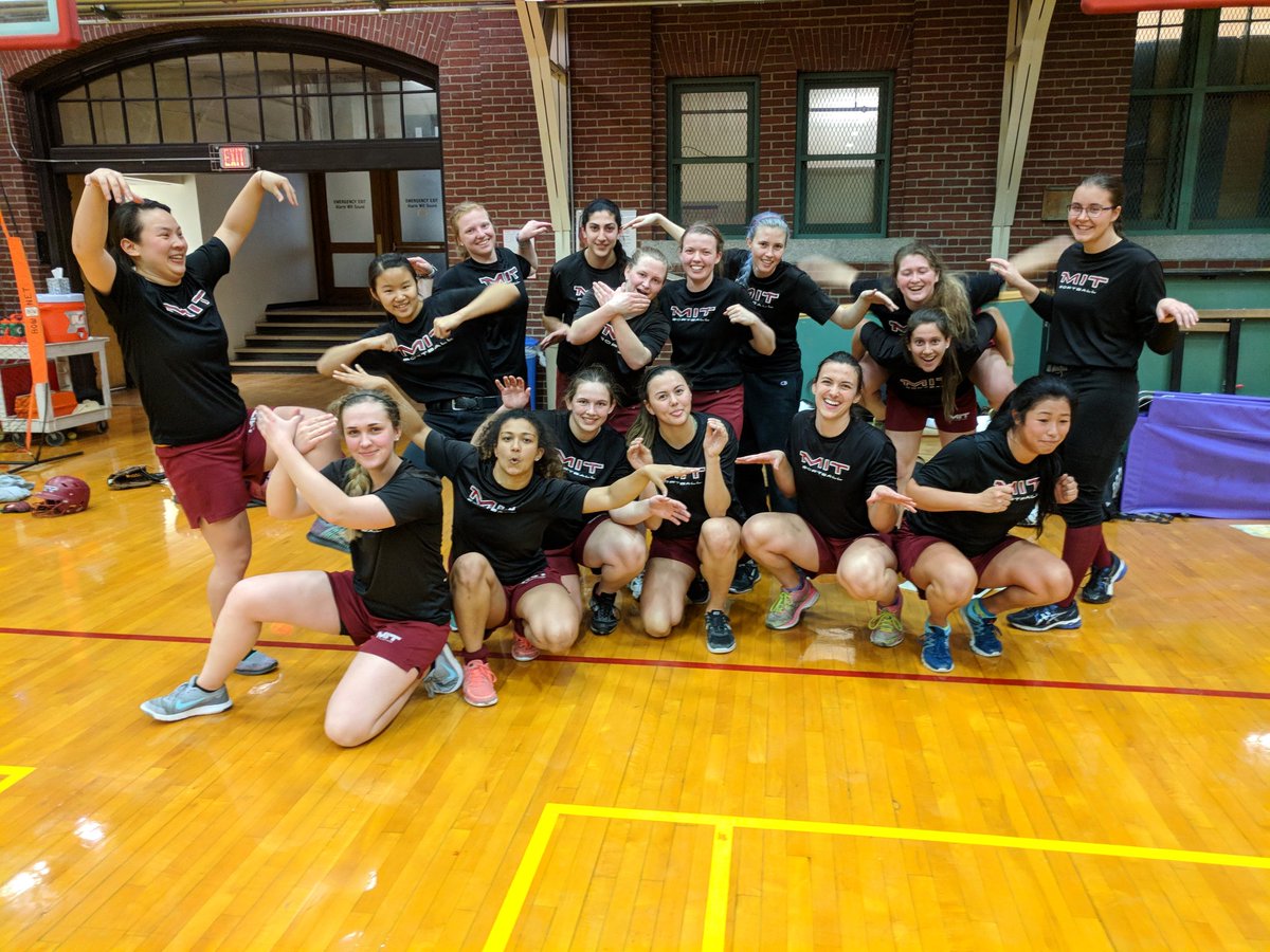 mitsoftball's tweet photo. #mitsoftball is ready for Twitter! #prettybirds #rolltweets #androlltech #mitsbdoestwitter https://t.co/K79vqEWrqA