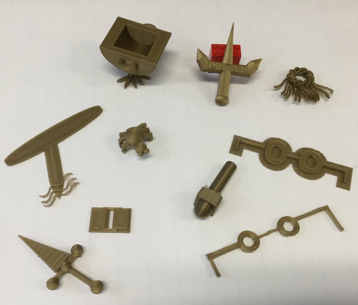 FarrenMancuso's tweet photo. Gr. 4/5/6 Ss in Mrs. Rasiga’s class @SRFPS1 used the design thinking framework to re-imagine solutions to challenges depicted within their class read aloud of Harry Potter 2.  Ss created prototypes of their solutions using Tinkercad. #MakerED #DesignThinking #Literacy @DSBONE1 https://t.co/Olr2v7ciqU