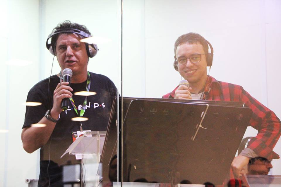 Fringon's tweet photo. Eu fazendo dublagem ao vivo na #CCXP2016 https://t.co/x9JCDDwe9n