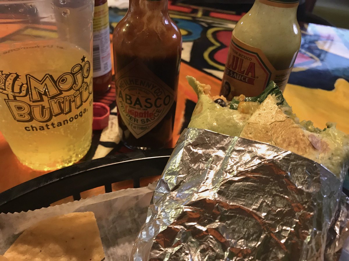 79ngayle's tweet photo. Birthday burrito level excellent! Thanks @binion25 for this great dinner on my lunch break! #nighttimework https://t.co/acEWGZ5emt