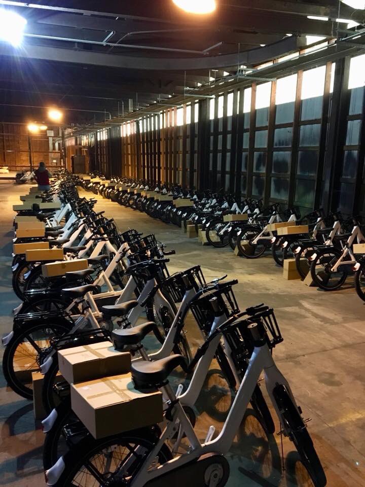 ExploreMemphis's tweet photo. Bikes on bikes on bikes. #seemoreinmemphis https://t.co/0dxpcczkDb