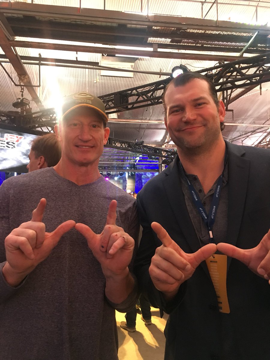 Don Davey (@davey919992) on Twitter photo Many thanks to my fellow <a href="/BadgerFootball/">Wisconsin Football</a> and 10-time Browler <a href="/joethomas73/">Joe Thomas</a> for helping us bring power back to the people of Puerto Rico! #viktrechallenge #powerpuertorico
viktrechallenge.com Many thanks to my fellow <a href="/BadgerFootball/">Wisconsin Football</a> and 10-time Browler <a href="/joethomas73/">Joe Thomas</a> for helping us bring power back to the people of Puerto Rico! #viktrechallenge #powerpuertorico
viktrechallenge.com