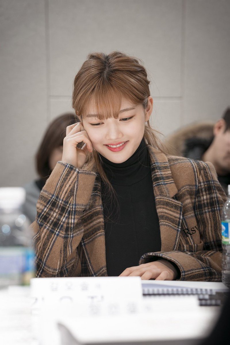 TheDramaKorea's tweet photo. Pembacaan naskah pertama drama JTBC 'Clean With Passion For Now'.

Tayang April 2018. https://t.co/0aKptuVUYf