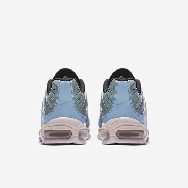 KicksDealsCA tweet picture