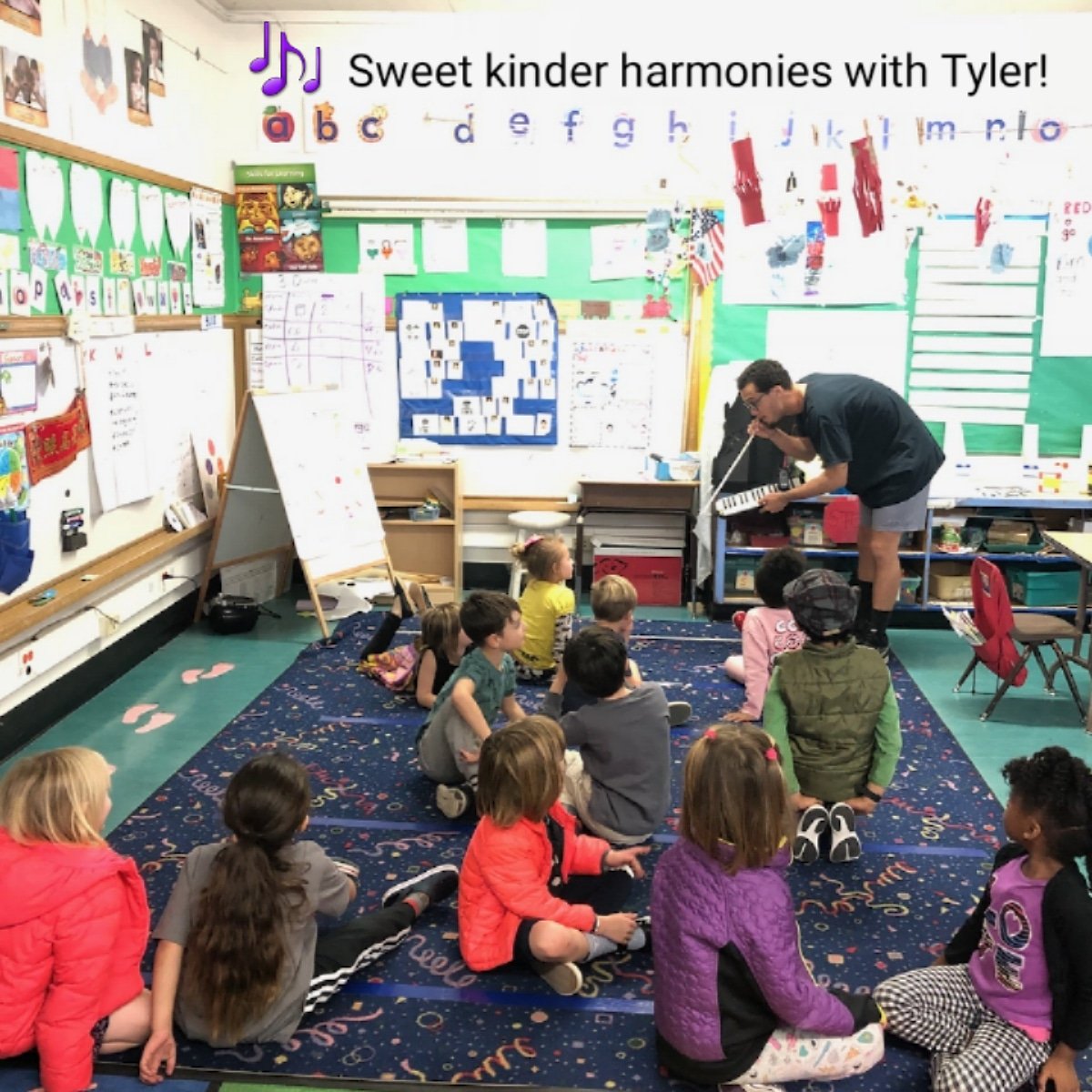 Our kinders had a fun class today learning how to harmonize with Tyler! #casamagic #musiceducationforall🎵🎼🎶🎵🎤