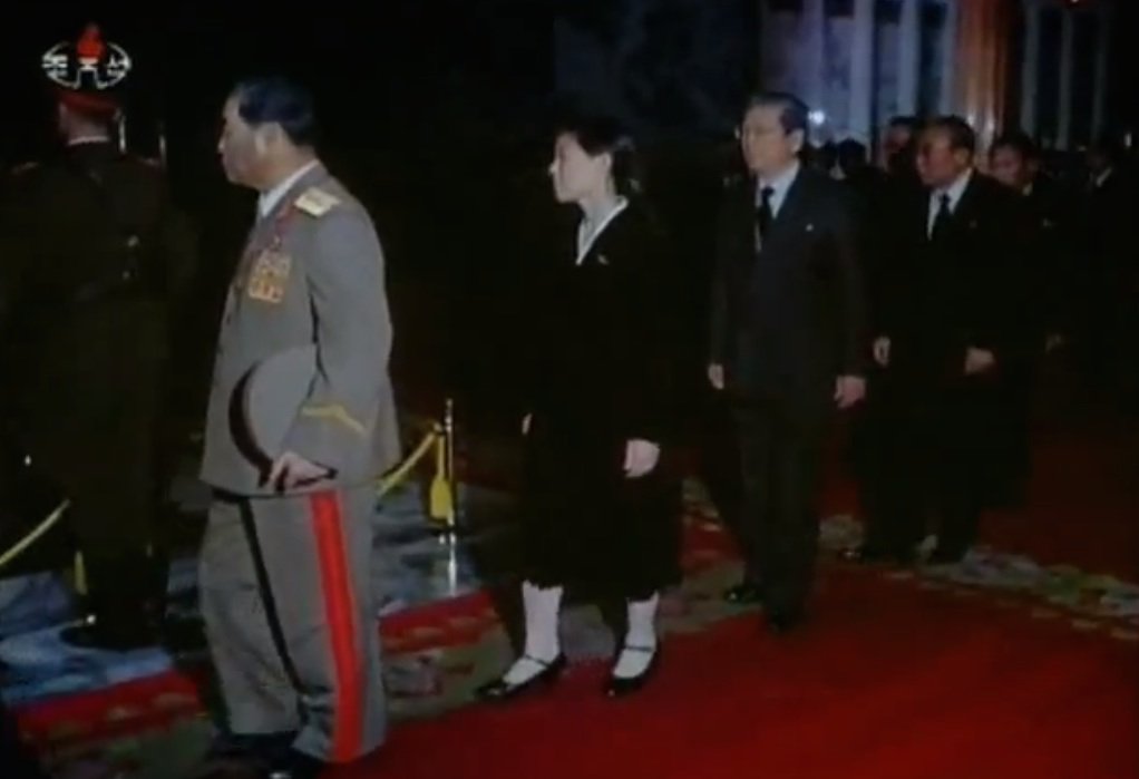 DVepLaNUMAApm7s?format=jpg&name=medium