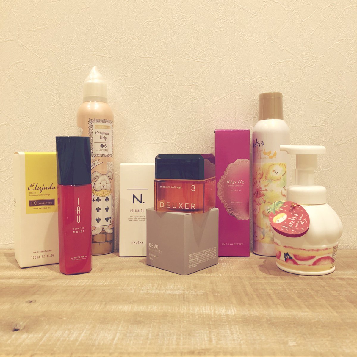 Tokimake_Kobe's tweet photo. みなさん、ヘアセットにどんなものを使ってますか？
一言でセット剤といっても、ワックス、ムース、ジェル、スプレー、オイル…など様々なモノがあり、それぞれの中にも違いがあります。
どんなものを使えばいいのかわからない時は、是非お気軽にお尋ねくださいね✨

#Tokimake
#セット剤
#トキメイク https://t.co/jQC5PnXvus