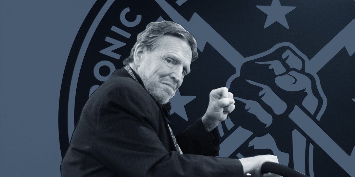 Murió John Perry Barlow fundador de la #ElectronicFrontierFoundation y autor de La Declaración de Independencia del Ciberespacio. Comunicado de la <a href="/EFF/">EFF</a>  eff.org/deeplinks/2018… | Información en español hipertextual.com/2018/02/muere-…