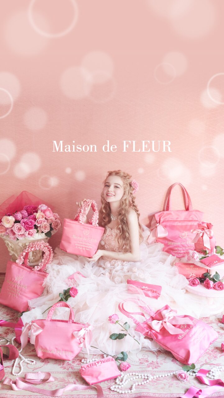 Maison De Fleur仙台 ピンクマニア本日より発売です イニシャルチャームが大人気です 是非お早目のご来店お待ちしております Maisondereefur メゾンドフルール ピンクマニア18mdf ピンクマニア 仙台パルコ T Co Ynuzz9ekzy Twitter