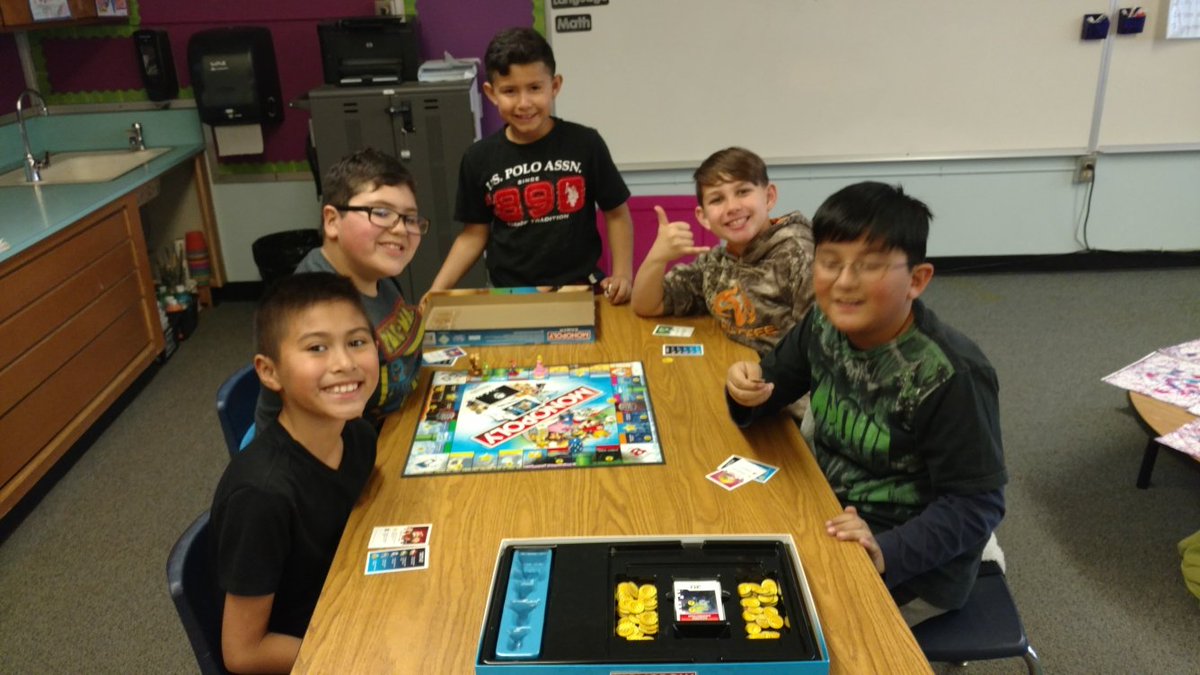 Mrs. Hunter tweet media