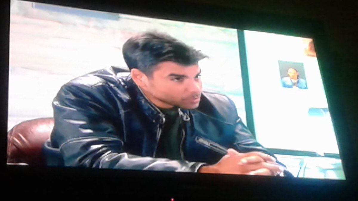 yuritopy's tweet photo. Disfrutando de mi #CristobalRivas #DondeEstaElisa  @jorgeluispila https://t.co/zd9h8JuhRf