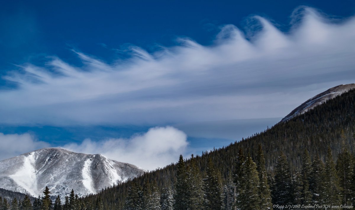 CReppWx's tweet image. Waves over Loveland Pass today