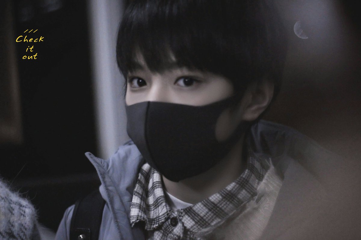 Checkitout0923's tweet photo. #TF家族 #刘耀文 #liuyaowen #YaoWen #TFfamily
【180201   上海飞重庆 】 https://t.co/KPIr3I0WT3