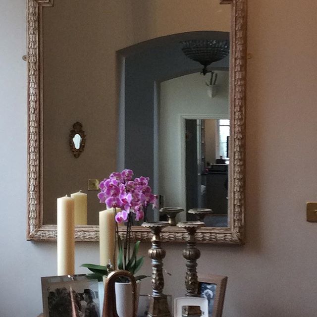 #countryhousestyle #countryliving #houzz #margaretsheridan #hallway #mirror #interiordesign #interiordecoration ift.tt/2EqVsyV