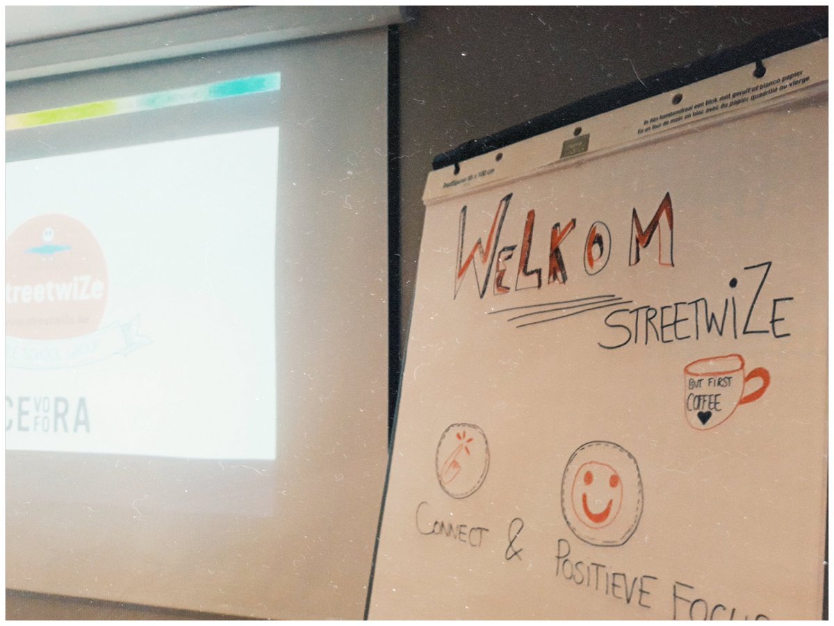 When you arrive early &amp; got time for a little morning drawing #butfirstcoffee @cevoravzw <a href="/bestreetwize/">StreetwiZe</a> #Positivefocus #Connect