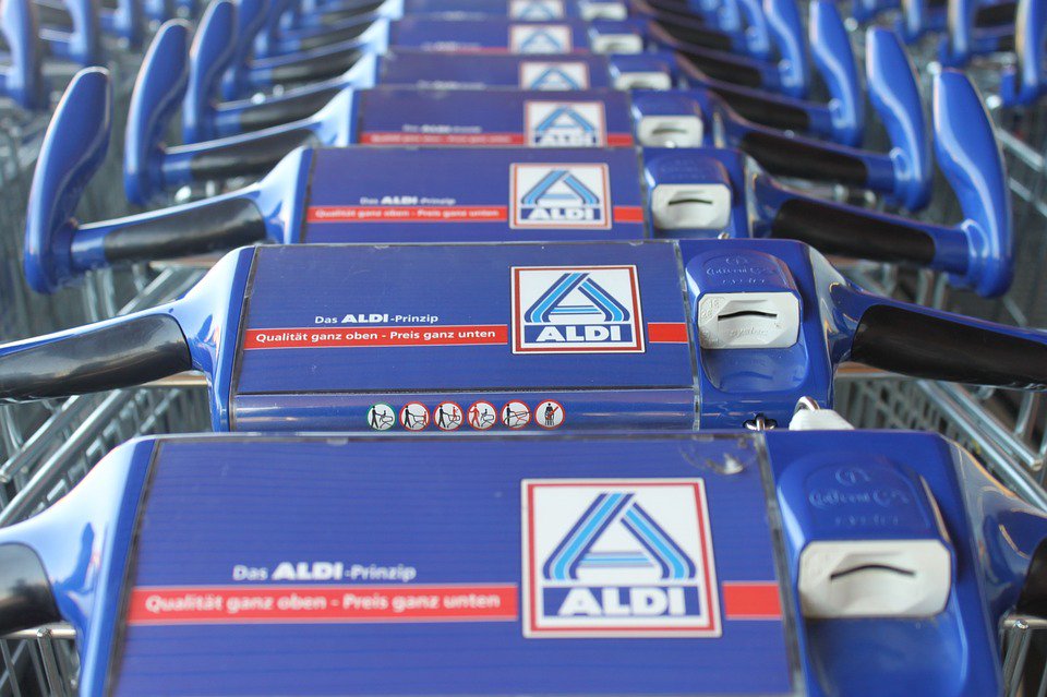 nowastenetwork's tweet photo. Aldi wil voedselverspilling in Verenigd Koninkrijk halveren: https://t.co/E6tCB1Xt9s 

#nowaste #voedselverspilling #foodwaste #UK https://t.co/EhtX6pQGga