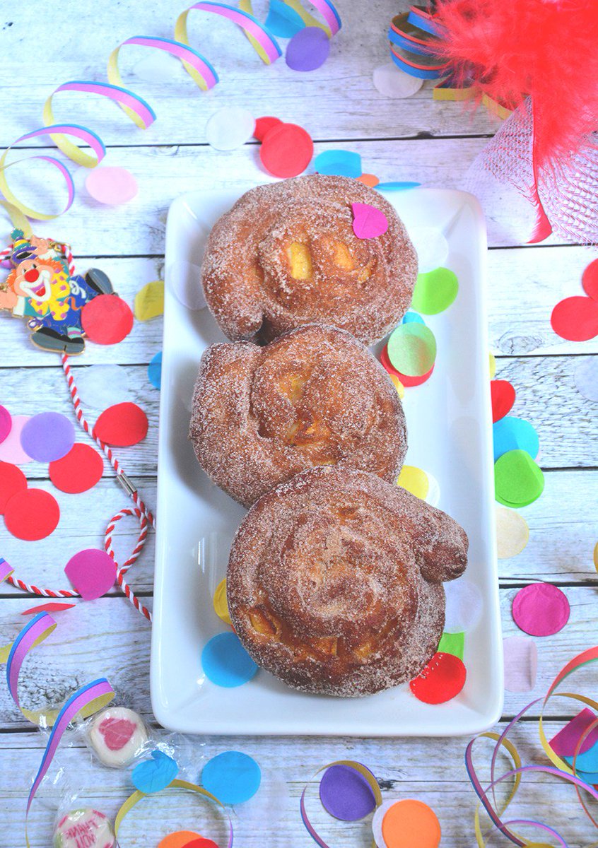 Bibila's tweet photo. Apfelberliner Alaaf – ein echter Klassiker zu Karneval [Thermomix-Rezept] https://t.co/obnEPNaUkr https://t.co/KjORttdGaj