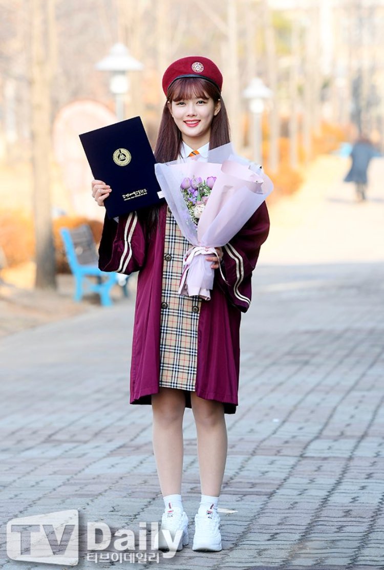 かんどら おめでとう かわいい制服がよりかわいい キムユジョン卒業
