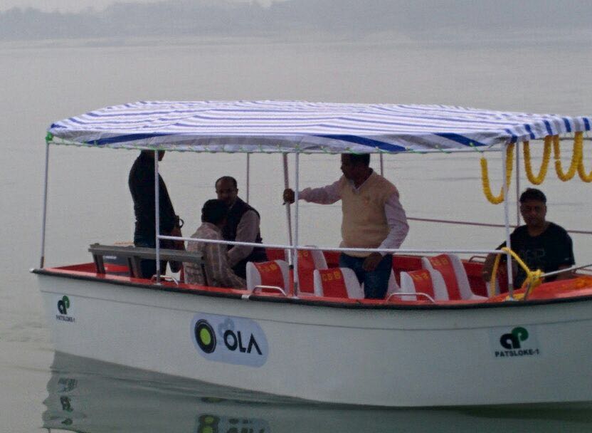 UditBhaskarBor1's tweet photo. Ola's First water service on the river Brahmaputra,Guwahati,Assam. For the first time in India.@Olacabs https://t.co/n4ZW8RgdAi
