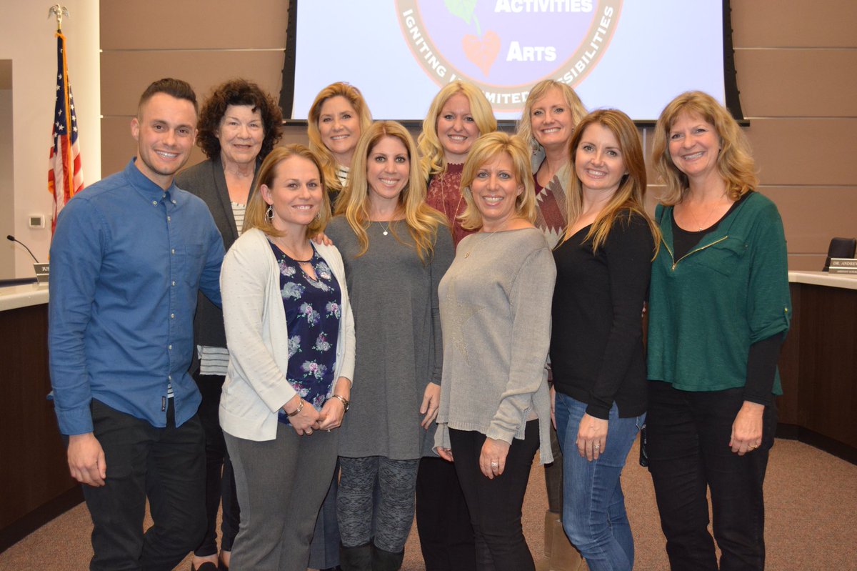 Rossmoorknights's tweet photo. Great night celebrating Rossmoor Elementary! Our Knights did outstanding #KnightPRIDE #TeamLosAl https://t.co/ZJRkbaZk2X