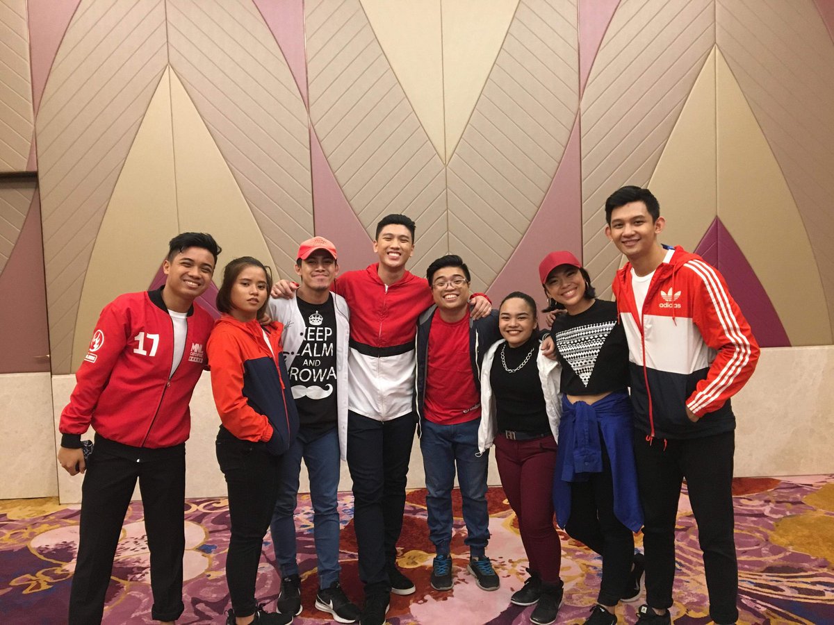 dincasillan's tweet photo. Super solid gig experience with my UP Street fam! Definitely one for the books. π
#2days #kuyajojo #tsubobi #henlin #MERCKZ https://t.co/Wfl0ZFXU3F