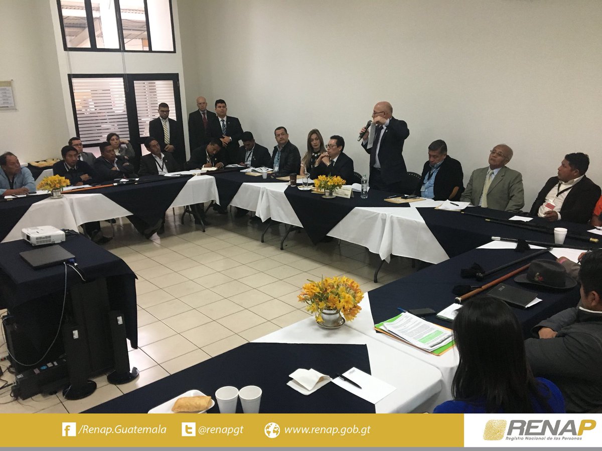 renapgt's tweet photo. Enrique Octavio Alonzo Aceituno, Director Ejecutivo del @renapgt, el Alcalde de San Cristobal Totonicapán y los lideres de las 14 comunidades sostuvieron una reunión https://t.co/iVAUrTAaCY